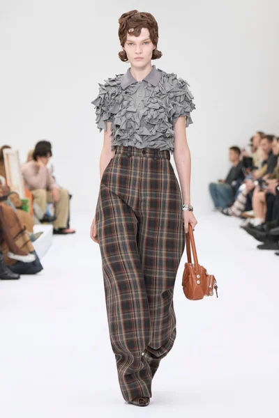 Look 46